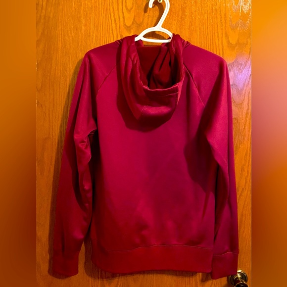 Cozy Burton Hoodie with Thumb Loops and Fleecy-Lining - Picture 3 of 4